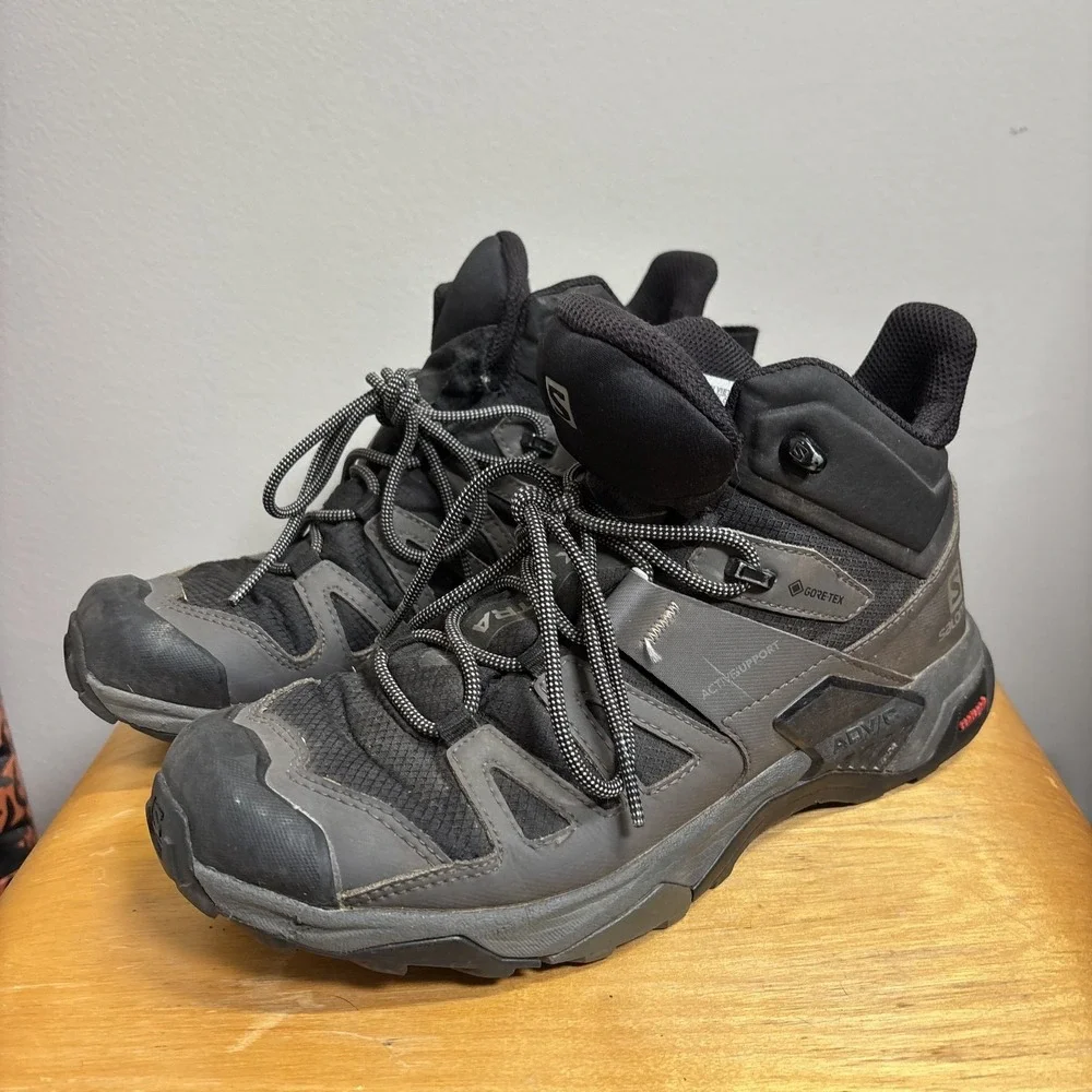 Salomon X Ultra Mid Gore Tex Boots Women's 9 Gorpcore Hiking Outdoors Black